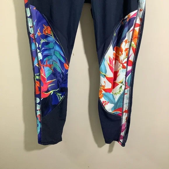 Athleta Tropical Precision 7/8 Tight Legging - Picture 3 of 8